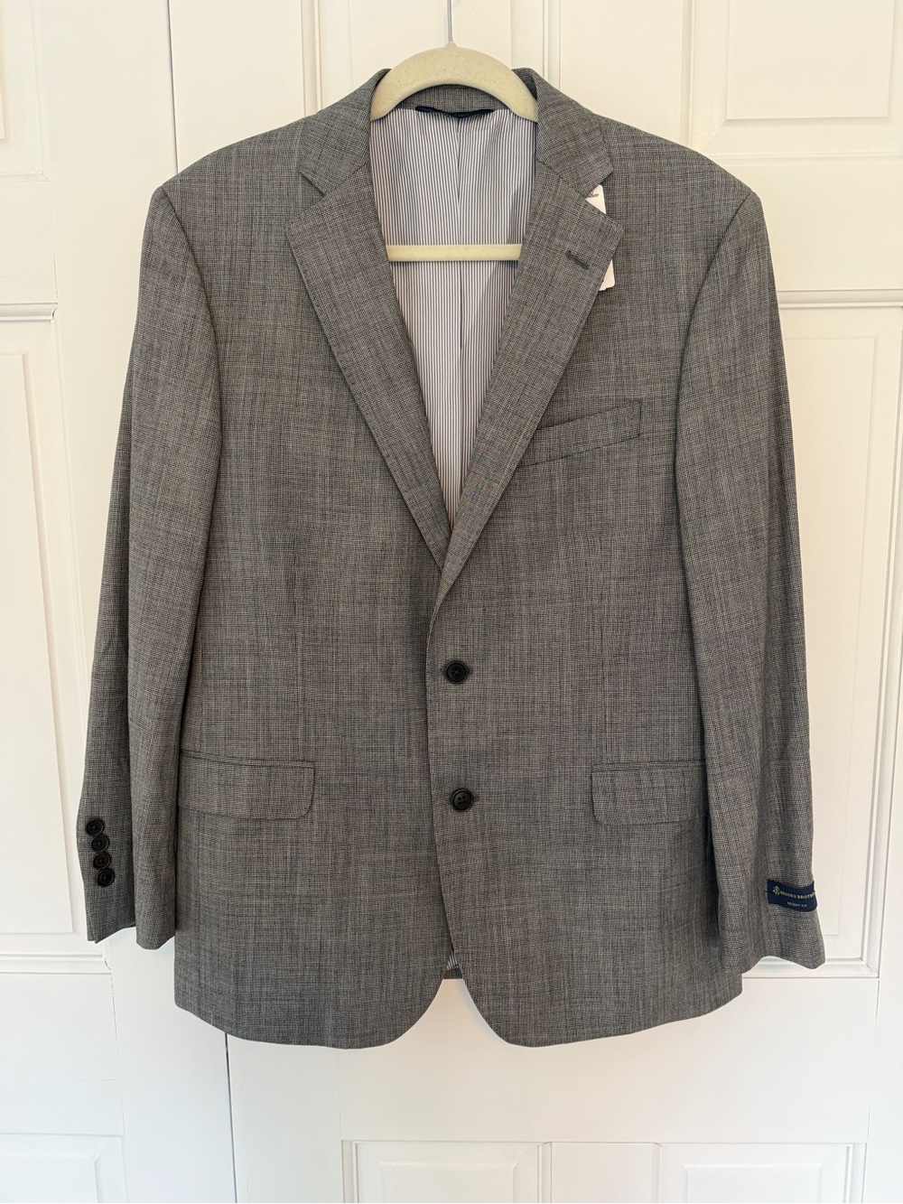 Brooks Brothers Regent Fit Blazer 40S Gray Wool Blend Two Button Business NWT